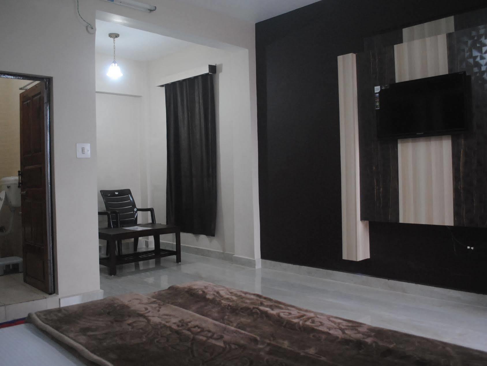 Dharamkot Inn Дхарамсала Екстериор снимка