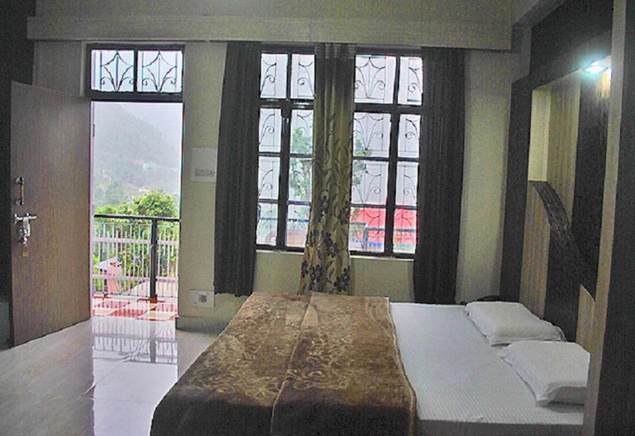Dharamkot Inn Дхарамсала Екстериор снимка
