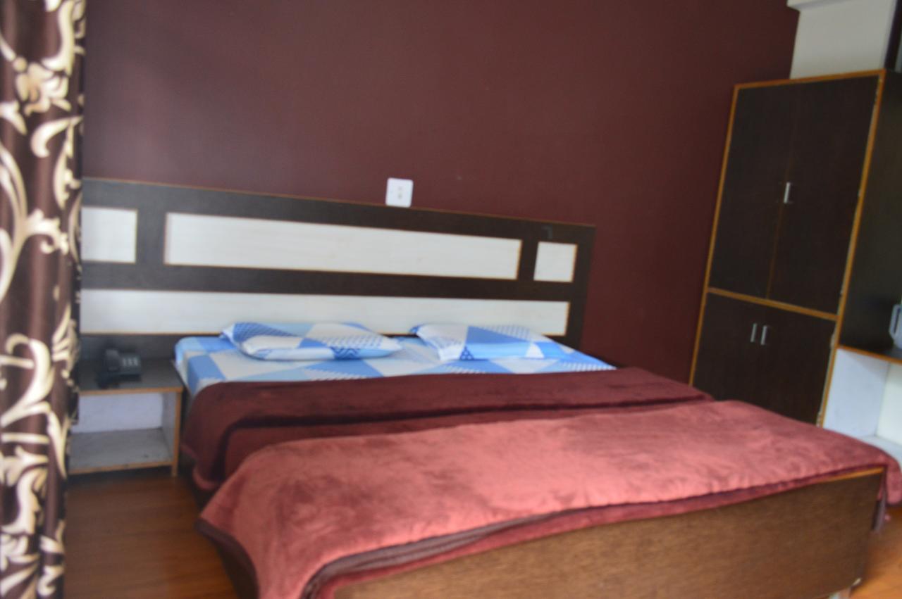 Dharamkot Inn Дхарамсала Екстериор снимка