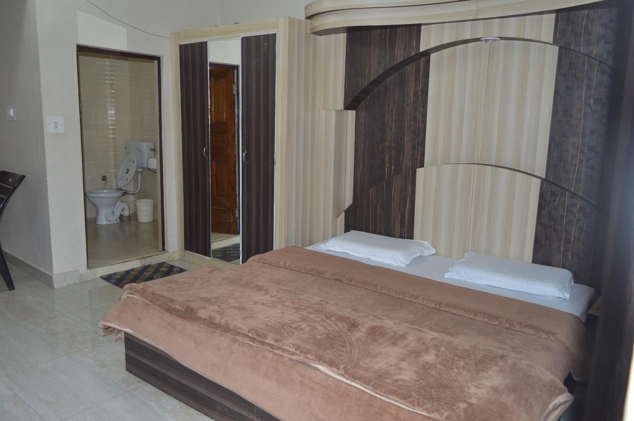 Dharamkot Inn Дхарамсала Екстериор снимка